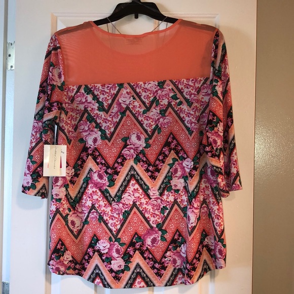 Women’s Blose - Picture 2 of 4